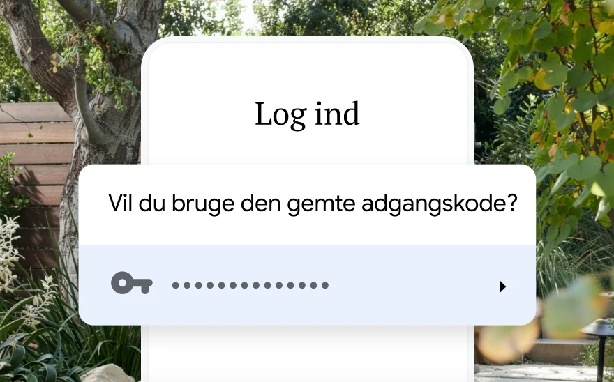 En loginside til reservation af en rejse spørger, om brugeren vil benytte en gemt adgangskode. I baggrunden ses en naturscene.